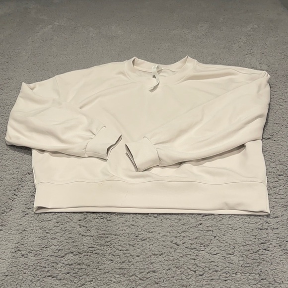 Lululemon Softstreme Perfectly Oversized Cropped Crew size 10 - Picture 1 of 9